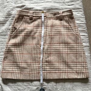 En Saison Beige Plaid Mini Skirt